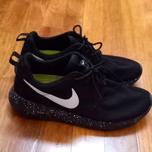 Nike Roshe women's size 8.5 US